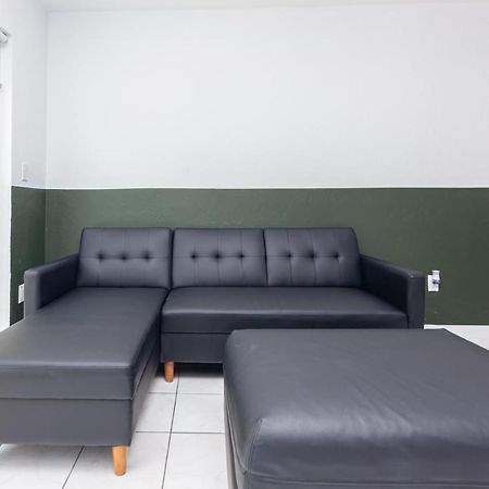One Bedroom Apartment - With Parking & Balcony - Heart Of Wynwood 마이애미 외부 사진